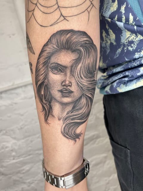 Tattoo by Jesus Antonio in the shop